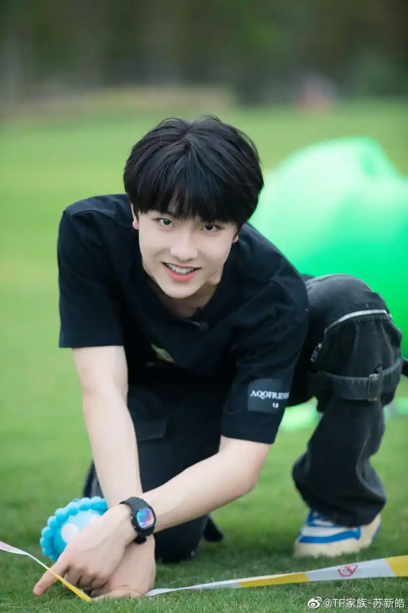 苏新皓 可爱又酷帅