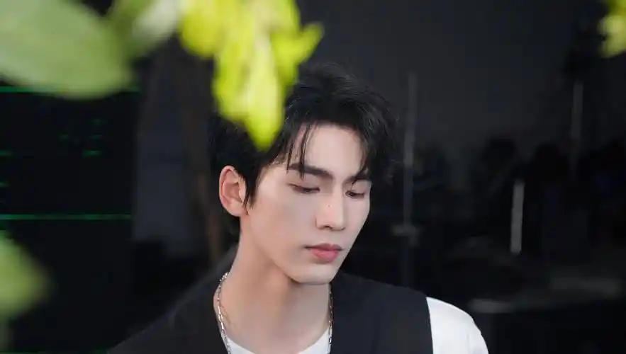 片酬曝光:迪丽热巴800万全组第一,刘宇宁最意外_节目_白宇和_人气