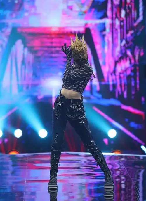 《蒙面舞王》人气不高,三个问题难敌《蒙面唱将》,孟美岐也难救