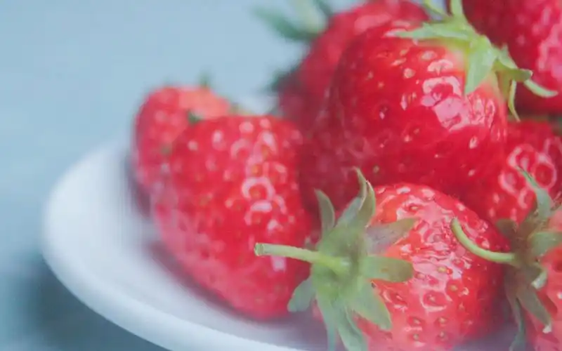 > 实拍小清新草莓日系摄影图片电脑壁纸(1920×1200)