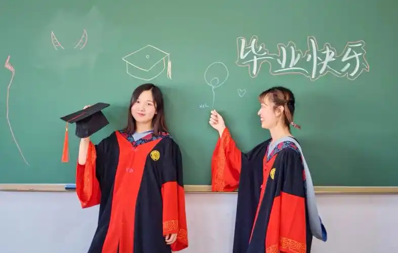 攻略,现在也晒一晒自己的成果吧在校园拍照真的怎么拍都是青春气息