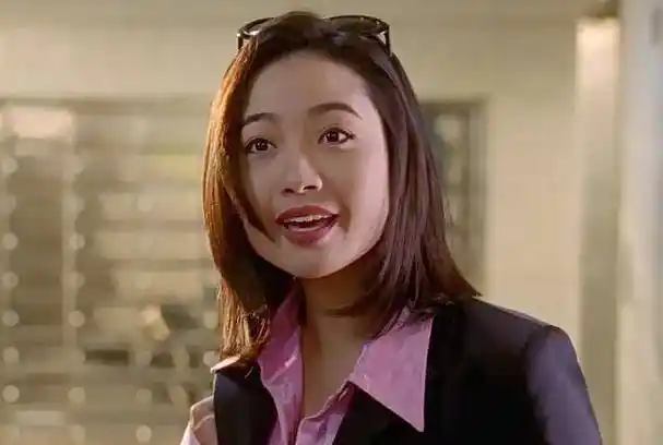 亚姐现状:张文慈来内地当网红,韩君婷破产,刘伊心嫁60岁富商_工作