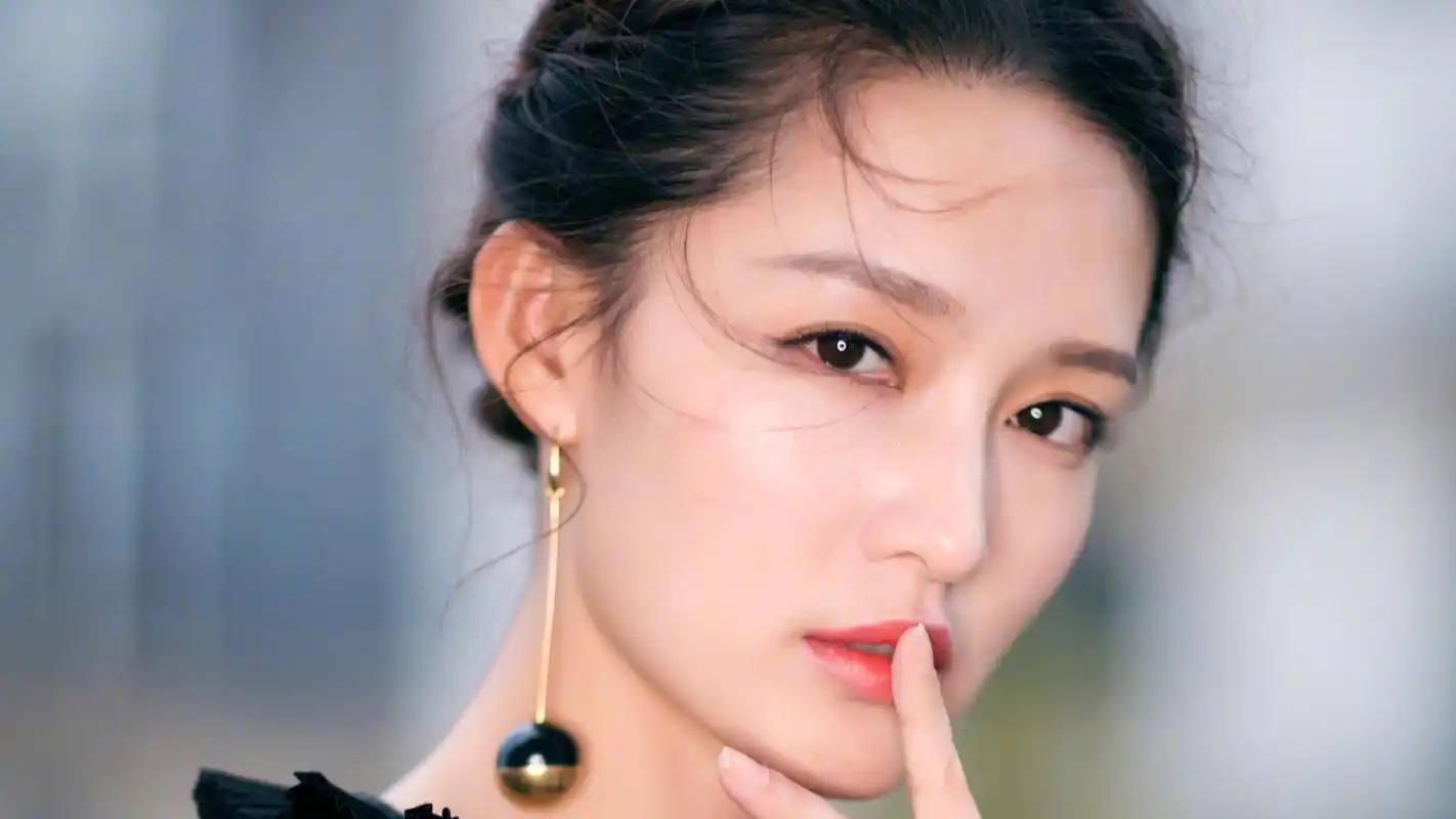 美女明星李沁写真高清桌面壁纸高清大图预览1920x1080_大陆明星下载