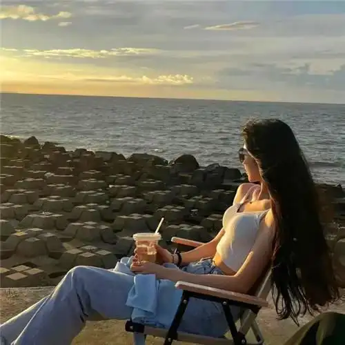 女生头像慵懒偏冷淡风小众好看图片