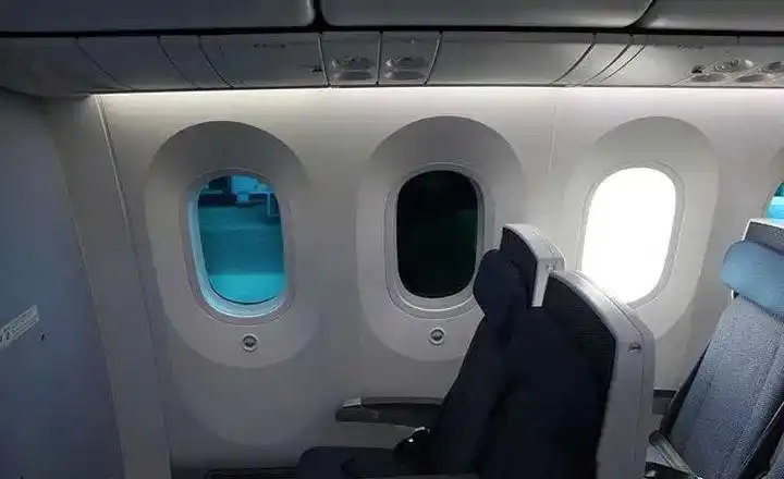 应用电致变色技术的飞机舷窗 图片来自:pinterest