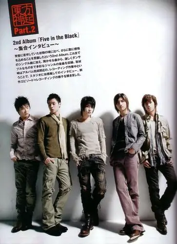 谁有东方神起五人高清大图,要500k以上的我要定制一个手机壳,跪求!