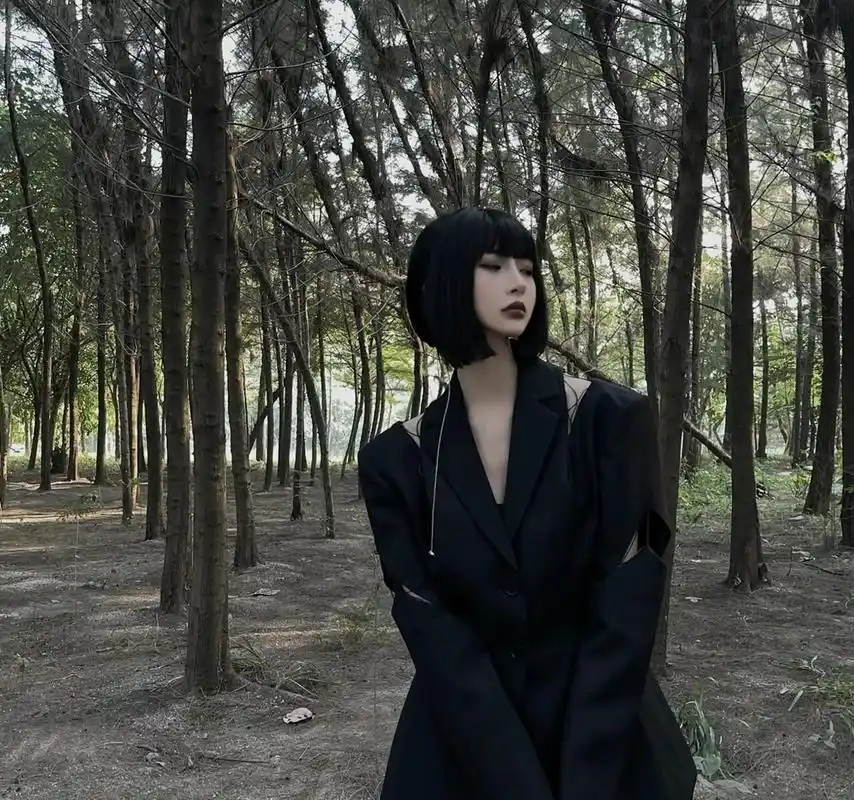 女生头像/黑色系高冷女头