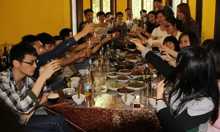 用白酒蒸酒设备制作个性化定制酒,这3大类型您一定要清楚!