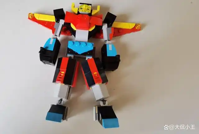 不太行的机甲套装——乐高31124测评