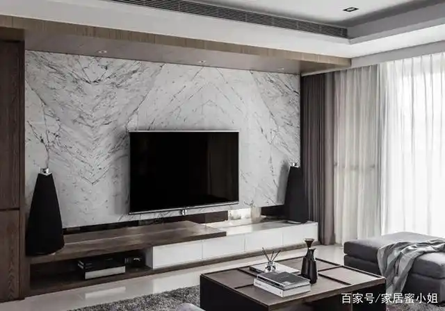 家里电视背景墙太普通?看看这些设计,背景墙也能凹出时尚造型