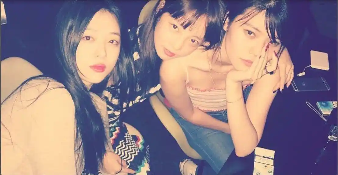 崔雪莉 sulli 具荷拉