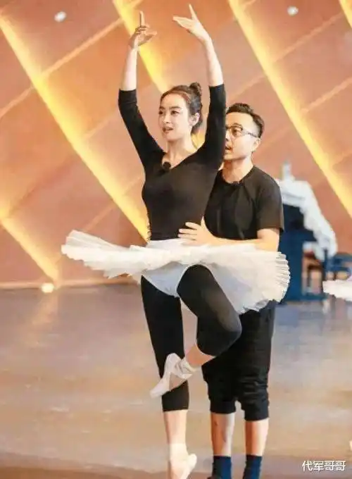 李小冉_刘诗诗_芭蕾舞