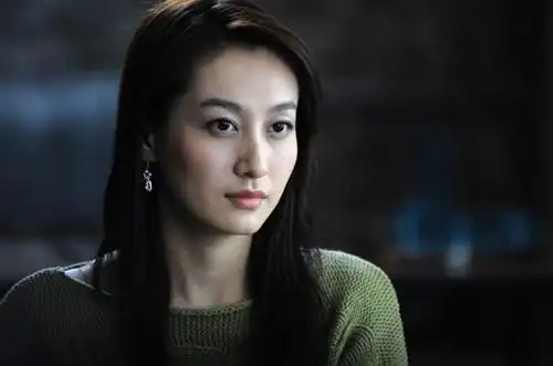 董维嘉领衔野鸽子深圳热播演拜金女血泪史