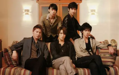 东方神起帅气桌面壁纸