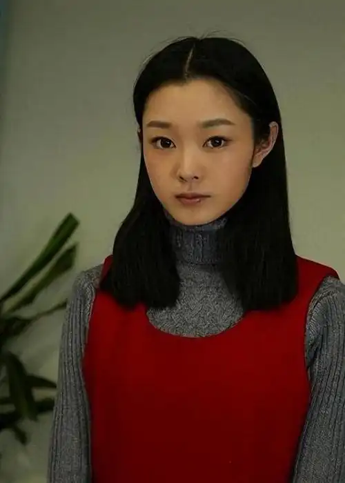 10月13日,演员宋轶宣布成为了优衣库的代言人,这一消息引起了强烈的