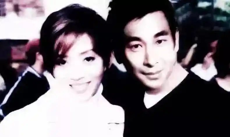 品一口过期糖,起底赵文卓和梅艳芳恋爱往事,此生至爱却天人永隔
