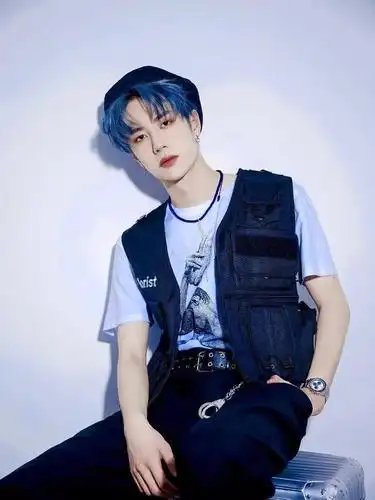 王一博的现在生活怎么样(年纪轻轻的王一博)(5)