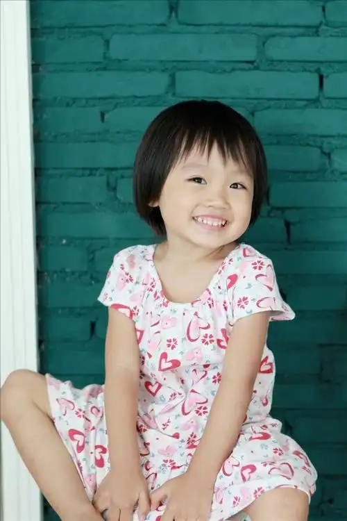 美,超可爱的小女孩.