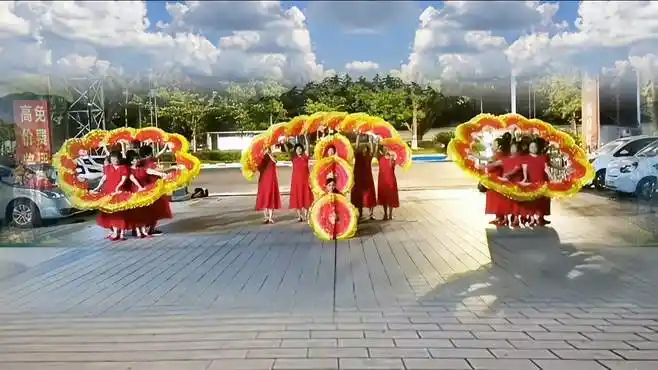 原创队形摆字扇子舞《我祝祖国三杯酒》表演节目,排练中.