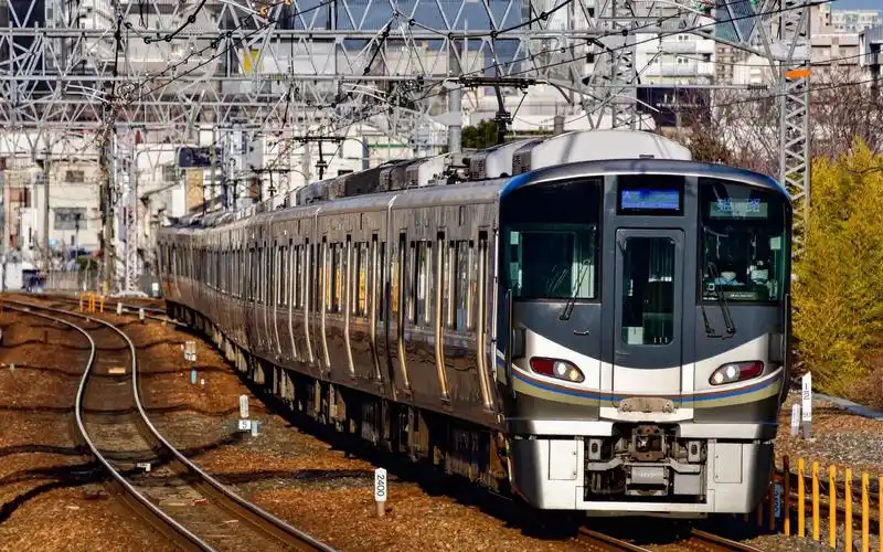 225系100番台 新快速 姫路～大阪