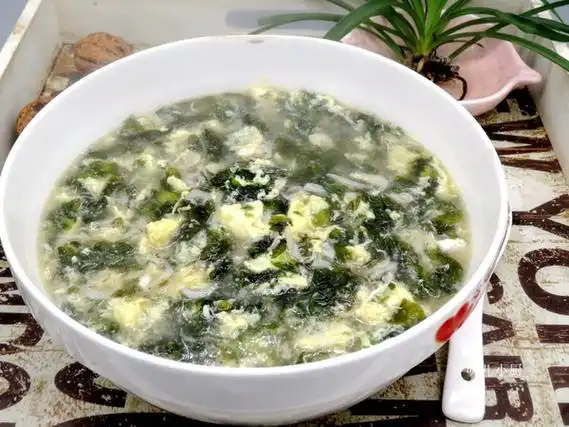 紫菜虾皮蛋花汤的做法_紫菜虾皮蛋花汤怎么做_明儿小厨_美食杰