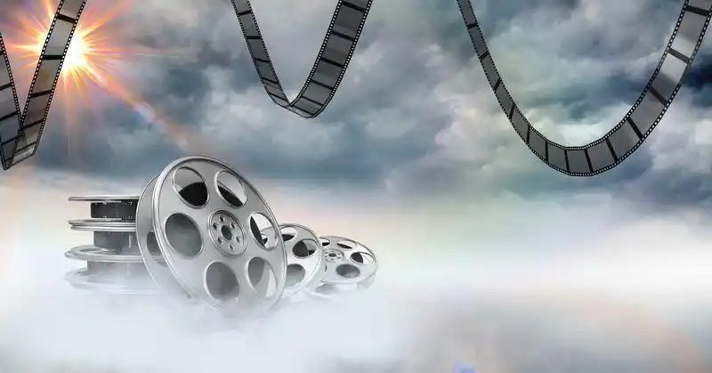 大量图片素材和矢量素材:灰色背景下的3d胶片卷图片,创意图片,电影