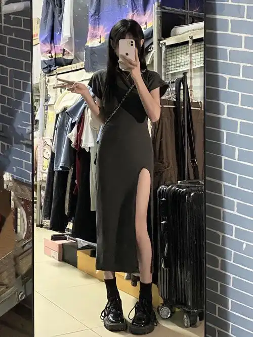 15068适合小个子的轻熟风包臂长裙