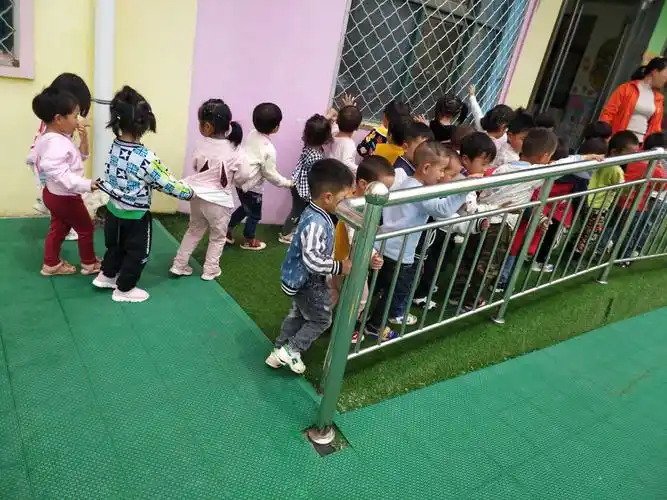 崔桥镇中心幼儿园豆豆班5月15日专题播报