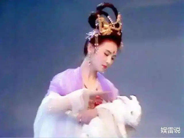 邱佩宁:一生只演西游记的嫦娥,退隐经商后,热心慈善捐105所学校