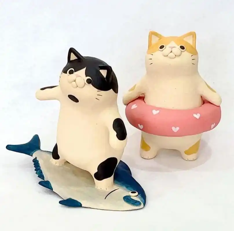 摆件欣赏98 超萌的百变陶艺小猫咪93 吃瓜,骑羊驼,喝啤酒…玩得不