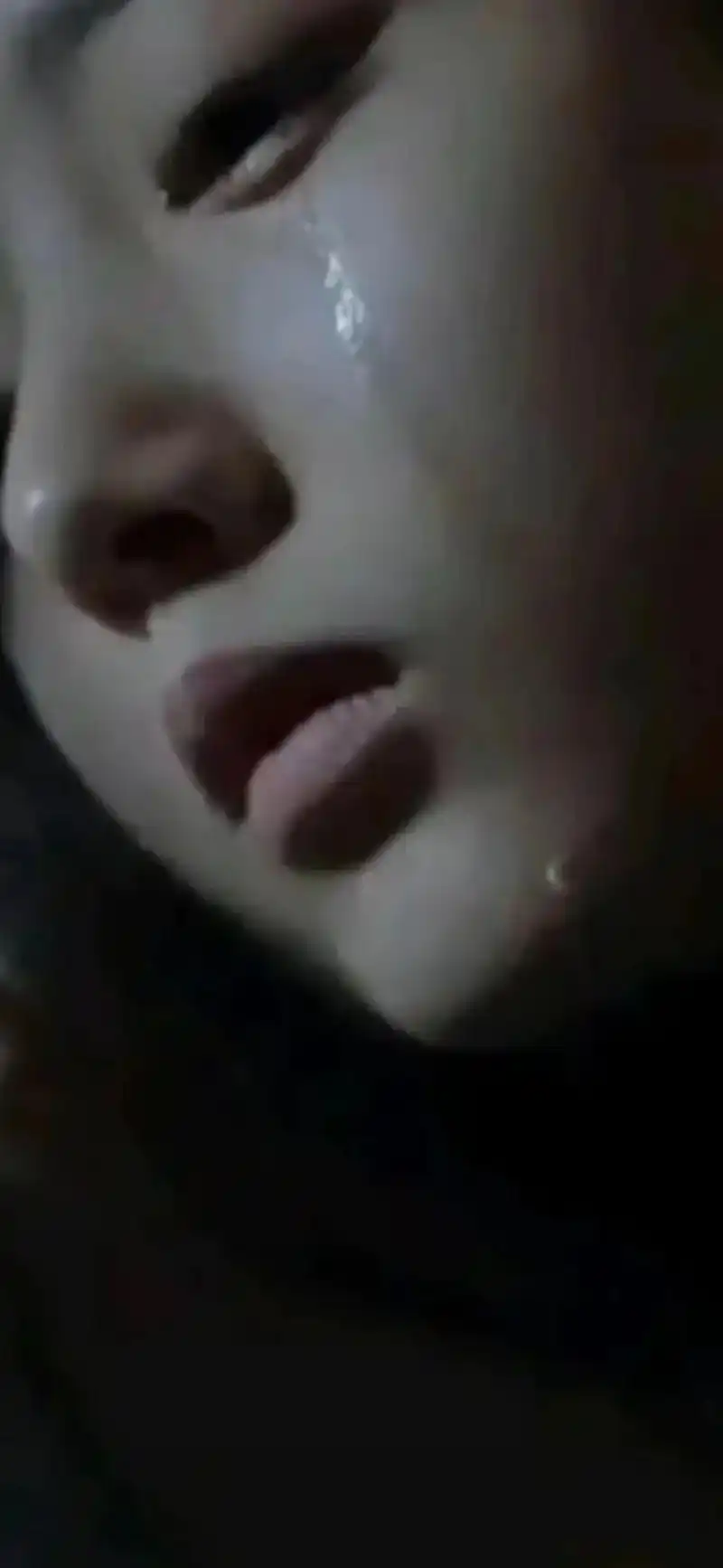 唉 半夜醒来满眼都是泪水 想想这一路走来 满身伤痕 0101 - 抖音