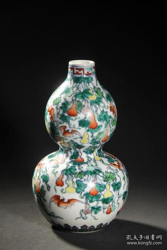 "大清康熙年制"款 斗彩千秋福禄纹葫芦瓶