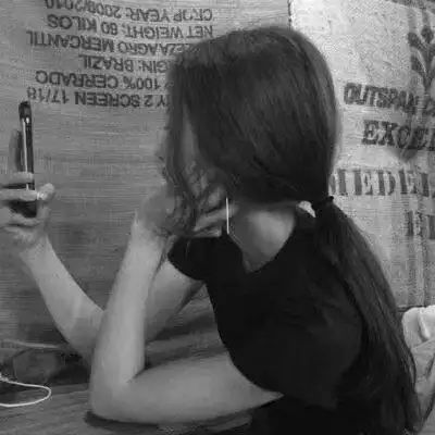 伤感qq女生黑白头像 - 女生头像 - 潮人个性网