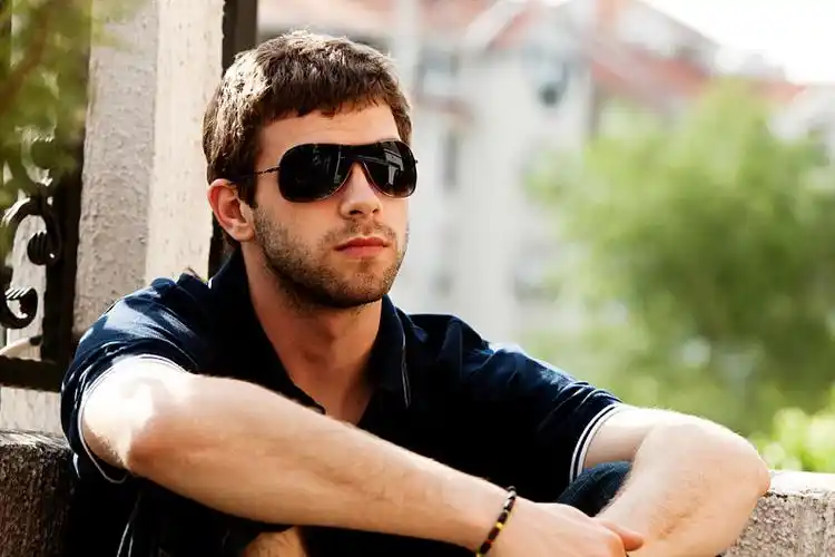 户外,头像,男青年,墨镜_高清图片_全景视觉