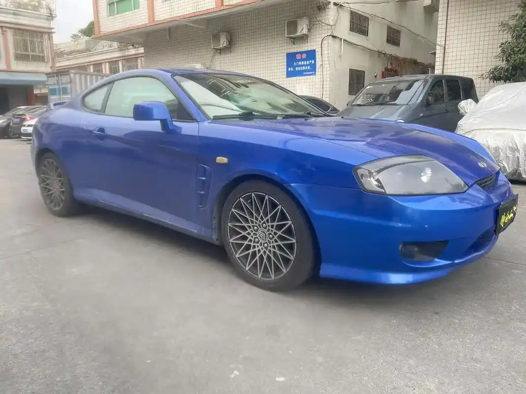 06年现代酷派v6发动机轿跑,车况漂亮,无事故,备胎末落地, - 抖音