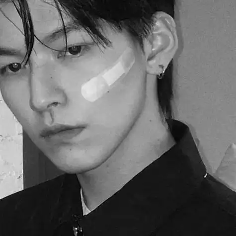 真人男生头像帅气冷酷霸气黑白 霸气头像图片大全 -【爱个性】