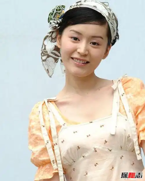 深扒柏雪灵异事件拍戏半夜刮墙壁自残手指恶意造谣