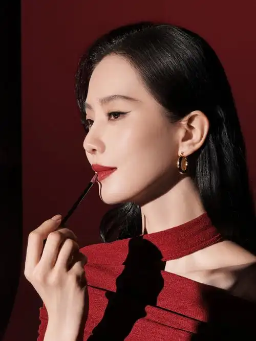 板报速报##刘诗诗芭比波朗全球品牌代言人