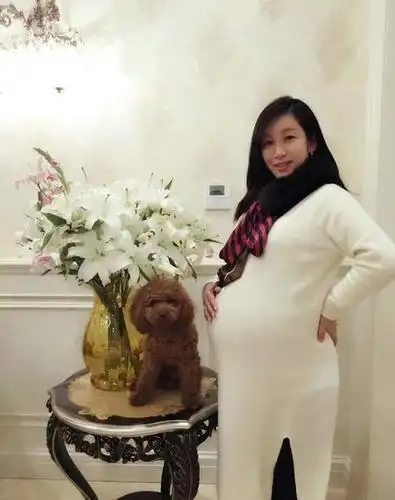 女星大尺度斗艳孕照全裸半裸配大肚组图