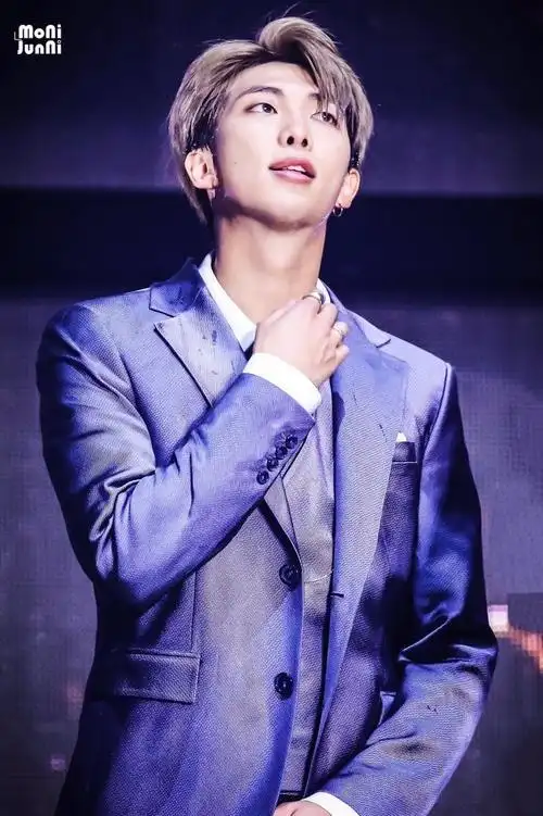 金南俊温柔漩涡##金南俊熊熊保护法