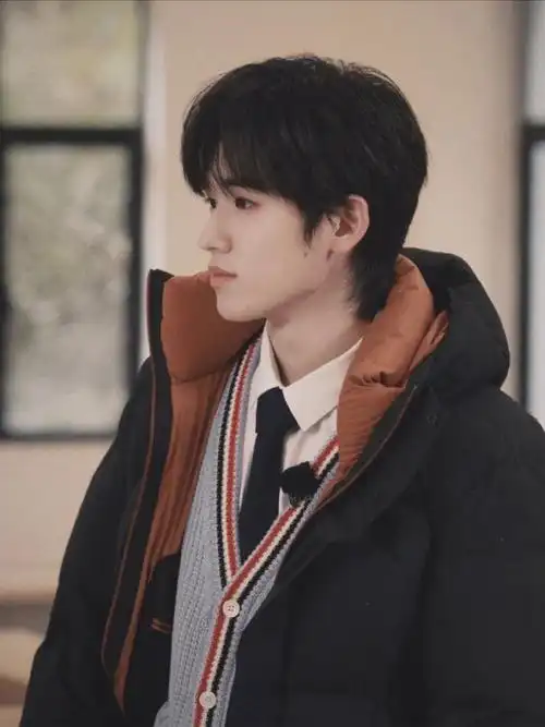 宋亚轩晒plog告别二月