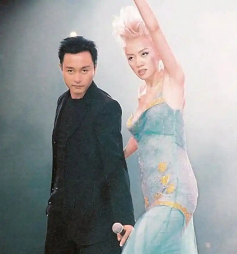 张国荣,梅艳芳,乐坛的绝代双骄,曾提携四大天王
