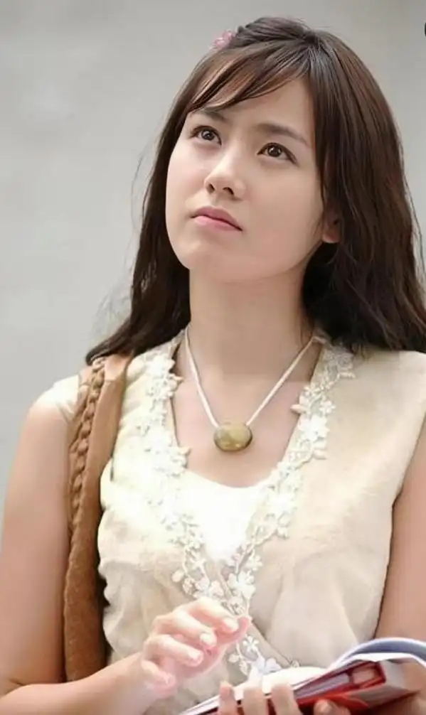 夏日香气》重温,孙艺珍古典仙颜惊艳时光 夏日香气》这03年的韩剧,妆