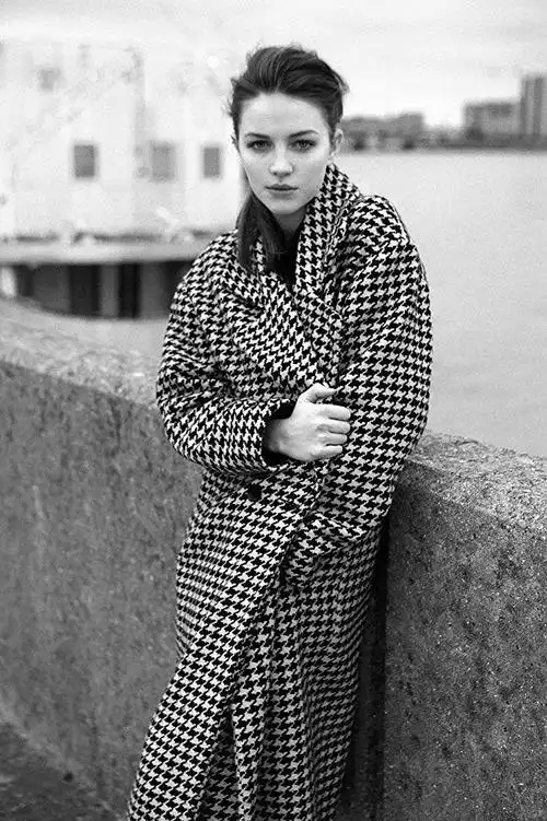 艾拉·亨特 ella hunt的图片