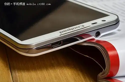 1399元55寸双卡四核酷派7296详细评测