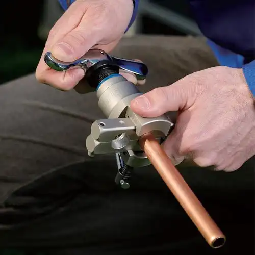 u铜管扩口胀管器扩孔扩管器空调维修工具飞越偏心扩口器vft808