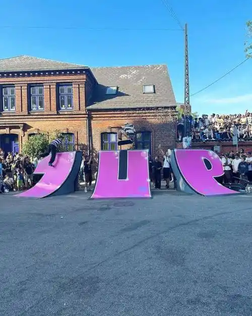 盘问滑板与街头涂鸦的碰撞拥有一百万粉丝的1up队伍