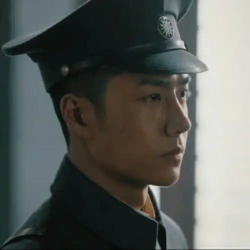 王一博在理想照耀中国抉择中的表现力