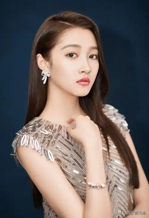 接棒的竟然是迪丽热巴,网友瞬间炸了_节目_工作_观众们