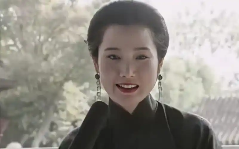 何赛飞有些人表面是女神背地里却是